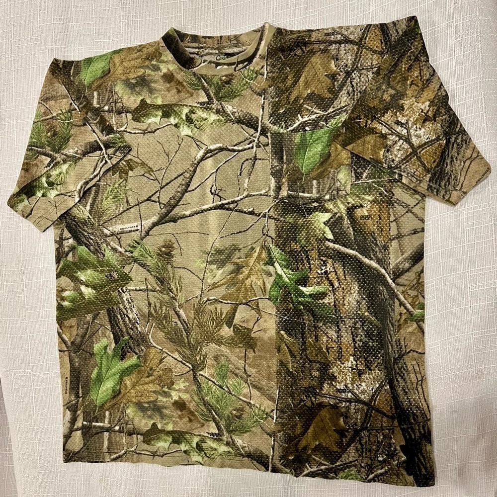 Cabela's Green and Brown Camouflage Tee